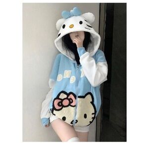 Medium hello Kitty hoodie 😍